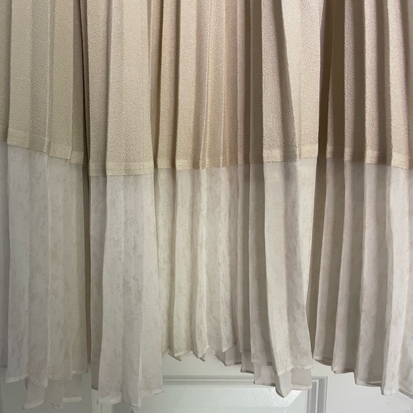 Sisley Pleated Skirt sz 40 - Picture 2 of 6